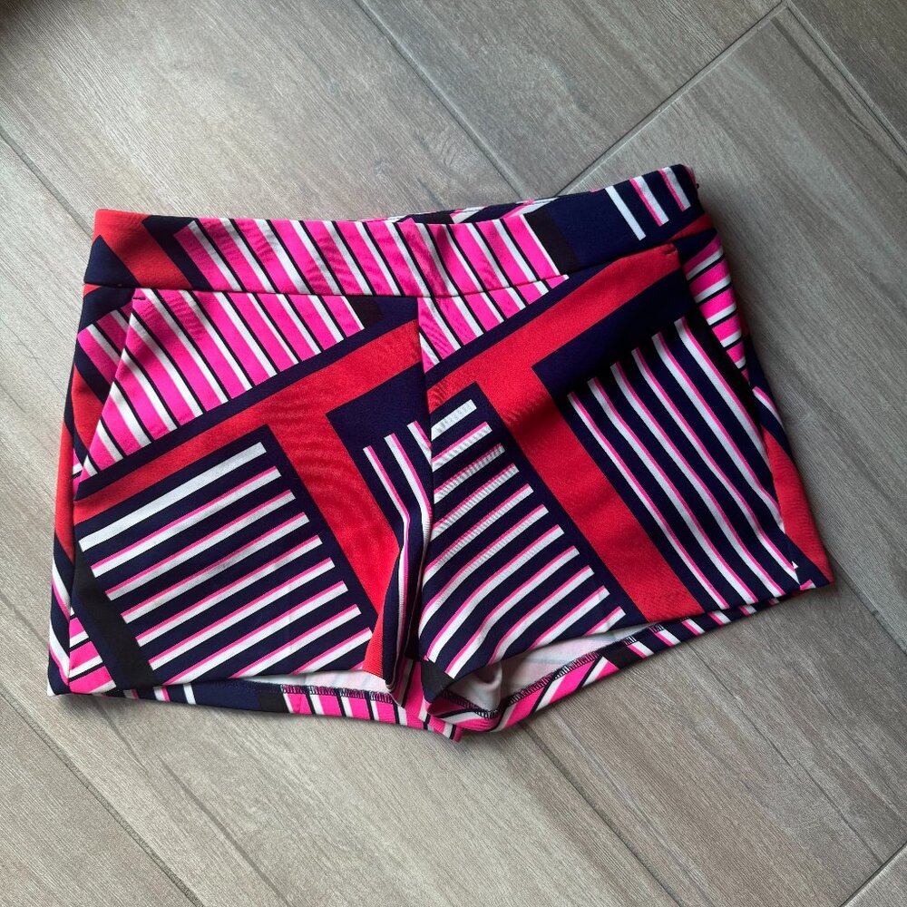 Express Multi-Color Patterned Shorts with Pockets Size 6